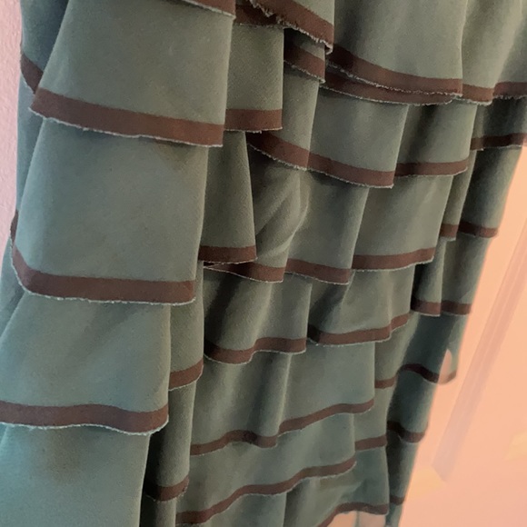 Tank - Picture 4 of 4